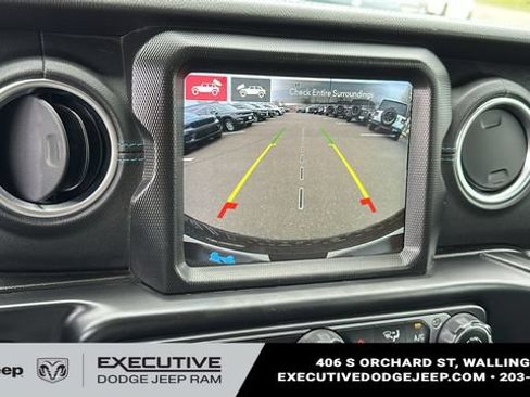 Used 2022 Jeep Wrangler Unlimited Rubicon 4xe AWD/4WD image 20