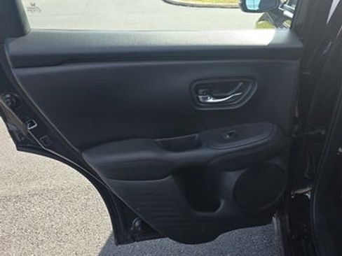 Used 2023 Honda HR-V LX image 20