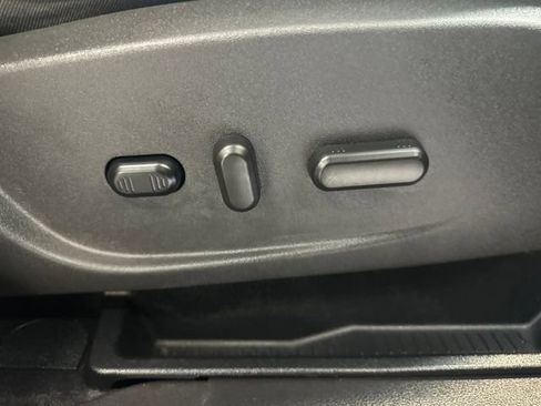 Used 2017 Ford Escape Titanium AWD/4WD image 23