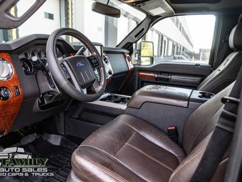 Used 2016 Ford F250 King Ranch w/ FX4 Off-Road Package AWD/4WD image 19