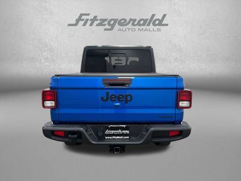 Used 2021 Jeep Gladiator Sport AWD/4WD image 4