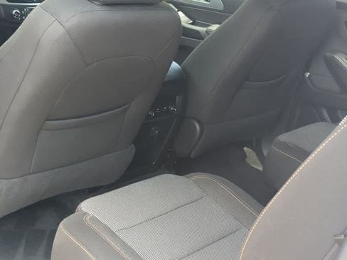 Used 2020 Chevrolet Traverse LT FWD image 17