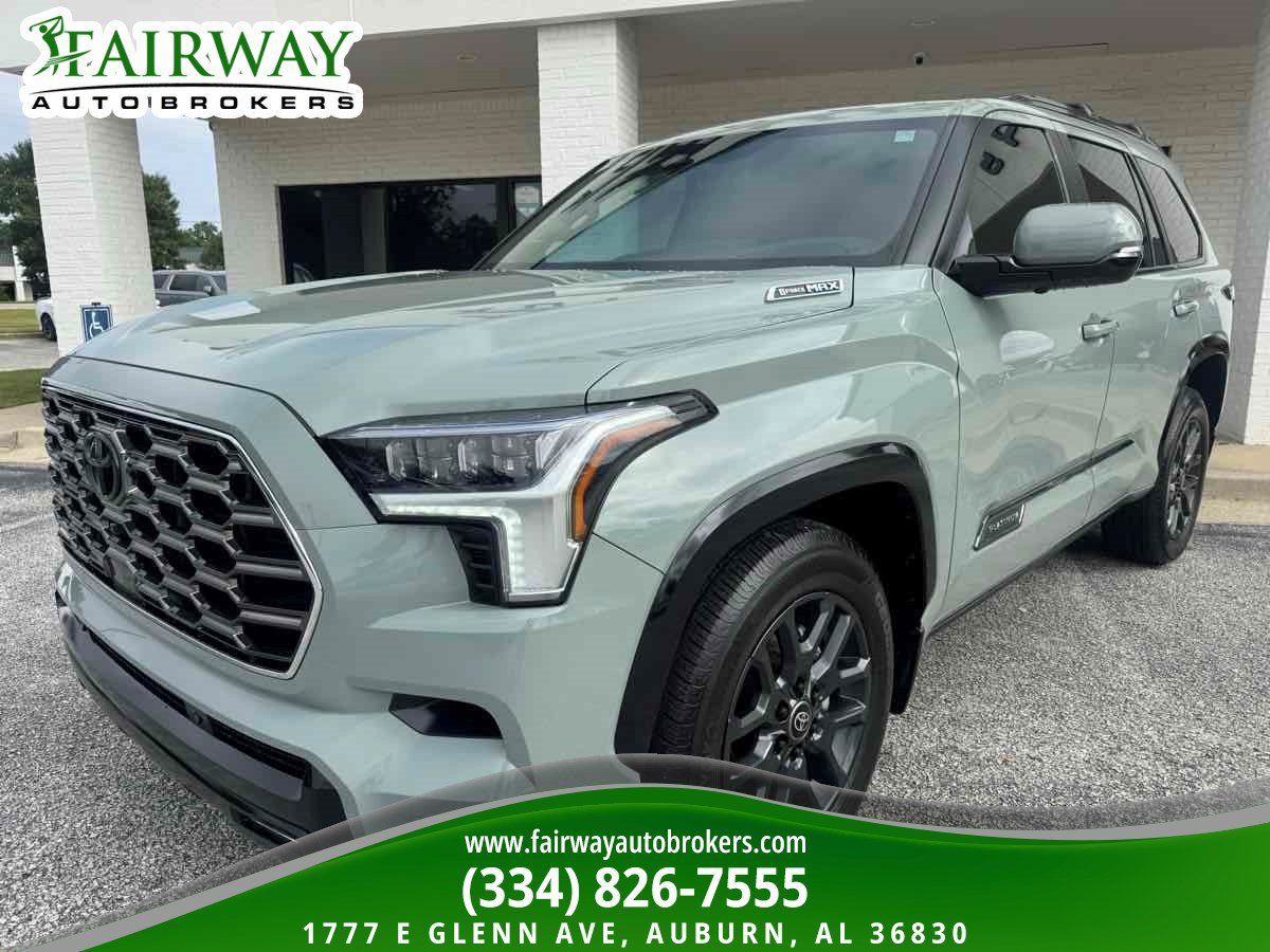 Used 2025 Toyota Sequoia Platinum AWD/4WD image 2