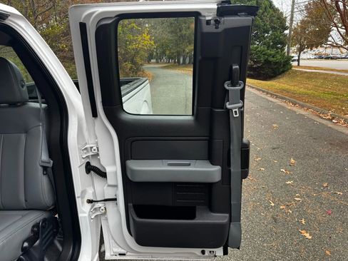 Used 2014 Ford F150 XL w/ Trailer Tow Package image 10