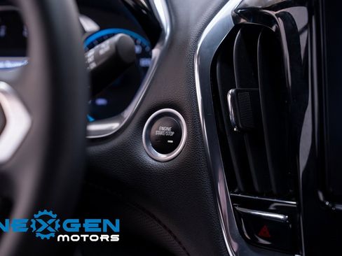 Used 2023 Chevrolet Traverse RS w/ LPO, Floor Liner Package image 15