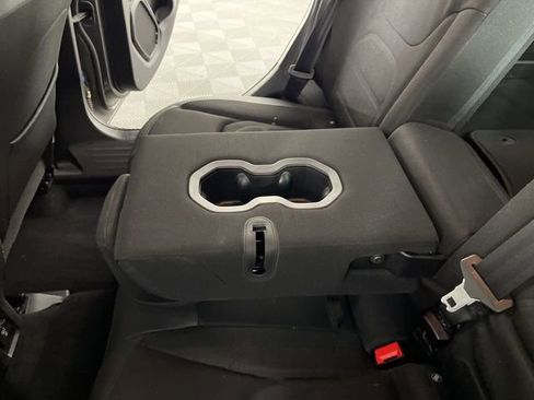 Used 2016 Jeep Renegade Latitude image 40