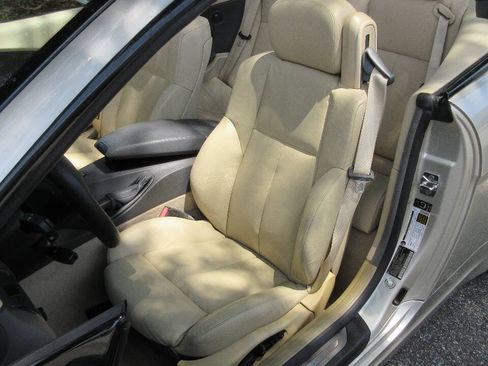Used 2005 BMW 645Ci Convertible RWD image 11
