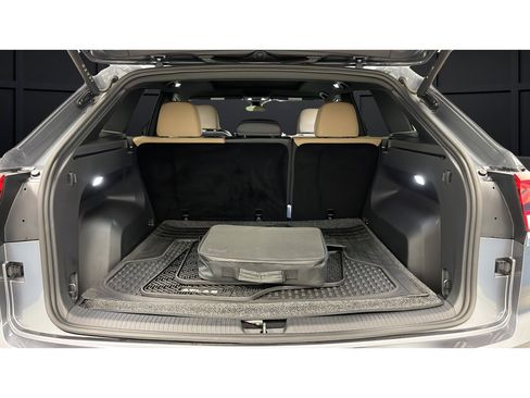Used 2024 Volkswagen Atlas Cross Sport SE w/ Panoramic Sunroof Package AWD/4WD image 26