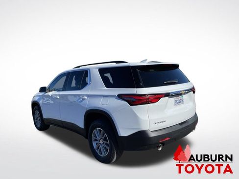 Used 2023 Chevrolet Traverse LT FWD image 5