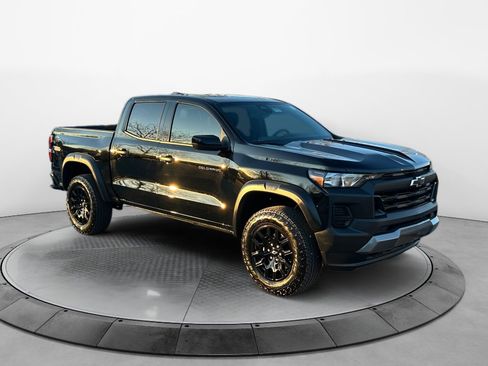 Used 2026 Chevrolet Colorado Trail Boss image 1