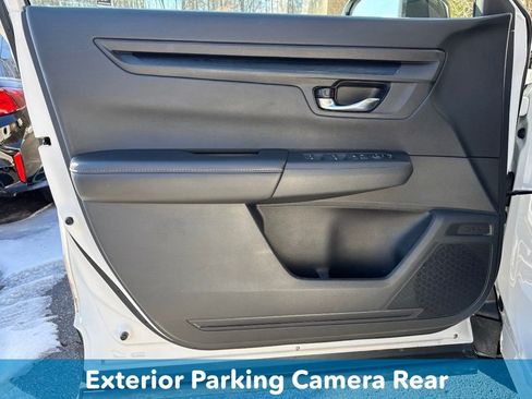 Used 2025 Honda CR-V Sport image 13