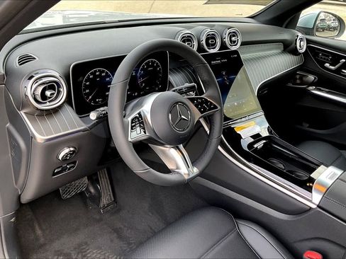 New 2026 Mercedes-Benz GLC 300 image 10