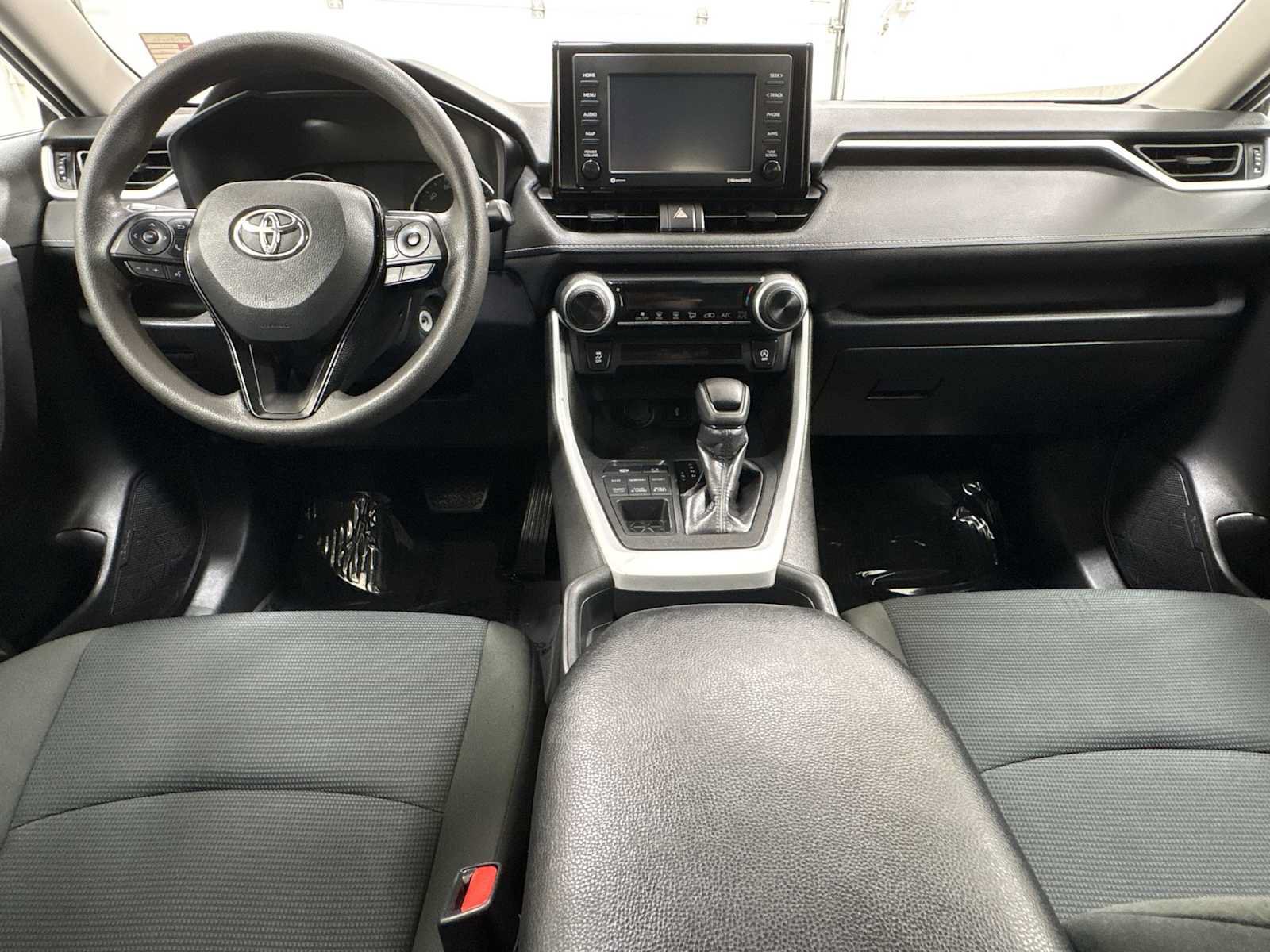 Certified 2021 Toyota RAV4 LE AWD/4WD image 26