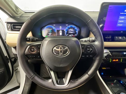 Used 2024 Toyota RAV4 Limited image 17