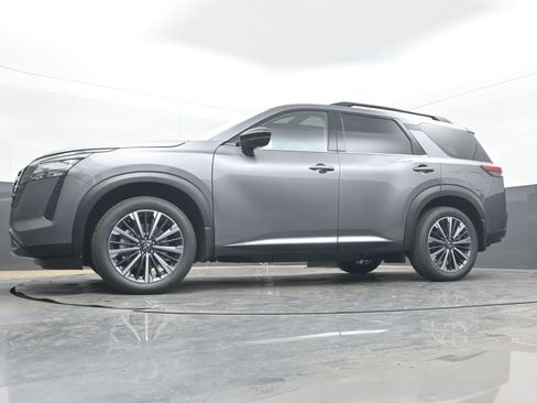 New 2026 Nissan Pathfinder Platinum FWD image 27