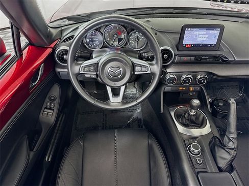 Used 2021 MAZDA MX-5 Miata Grand Touring image 24