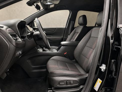 Used 2022 Chevrolet Equinox RS w/ Infotainment Package FWD image 12
