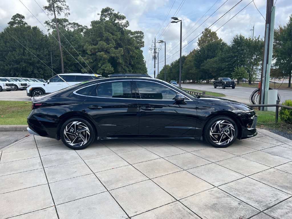 Certified 2025 Hyundai Sonata SEL FWD image 4