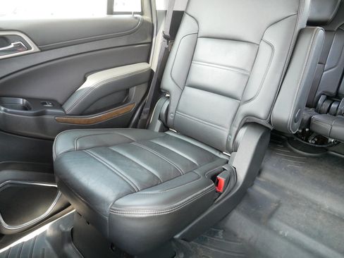 Used 2018 GMC Yukon Denali w/ Denali Ultimate Package AWD/4WD image 12