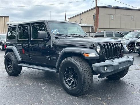 Used 2020 Jeep Wrangler Unlimited Sport AWD/4WD image 2