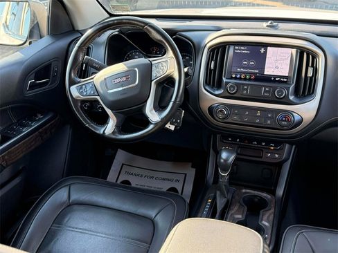 Used 2022 GMC Canyon Denali image 25