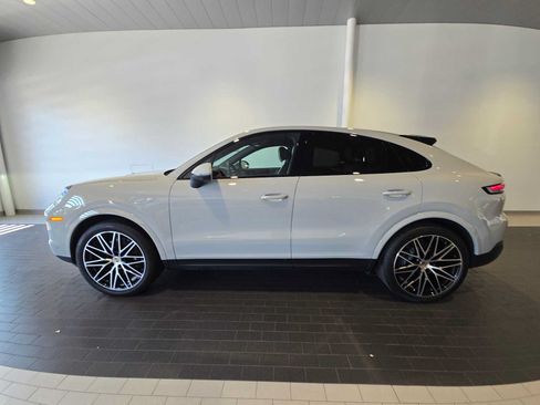 Used 2026 Porsche Cayenne Coupe AWD/4WD image 2