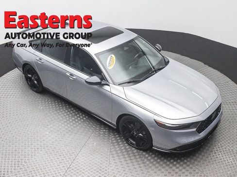 Used 2024 Honda Accord Sport image 3