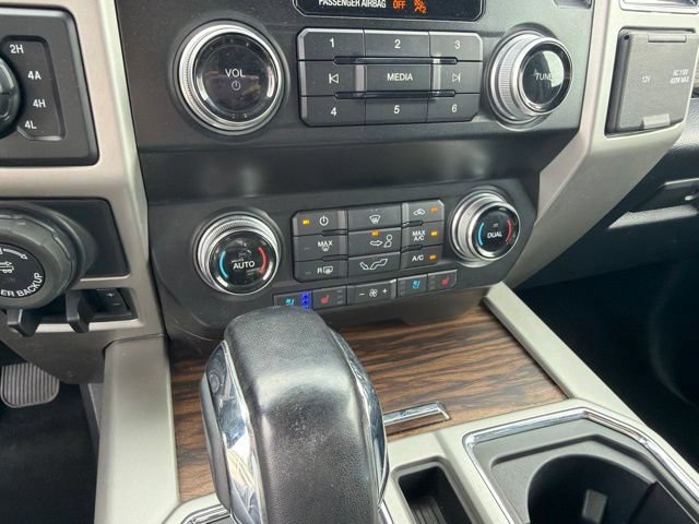 Used 2020 Ford F150 Lariat w/ Equipment Group 502A Luxury AWD/4WD image 20