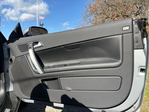 Used 2011 Volvo C70 T5 image 22