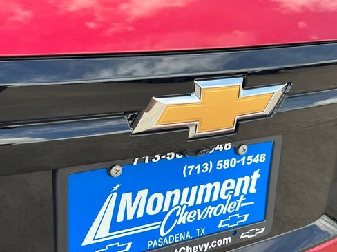 New 2026 Chevrolet Traverse LT w/ Driver Confidence Package FWD image 92