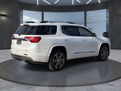 Certified 2018 GMC Acadia Denali w/ Technology Package AWD/4WD image 6