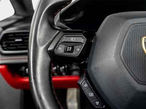 Used 2017 Lamborghini Huracan LP 610-4 AWD/4WD image 41