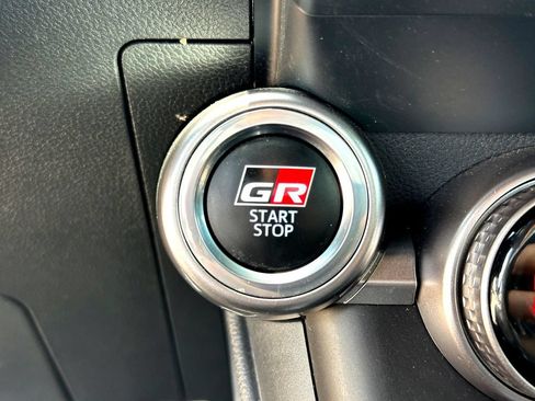 Used 2024 Toyota GR86 Premium RWD image 20