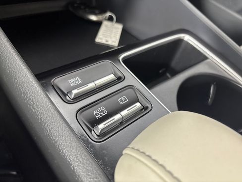 Used 2025 Hyundai Sonata SEL FWD image 25
