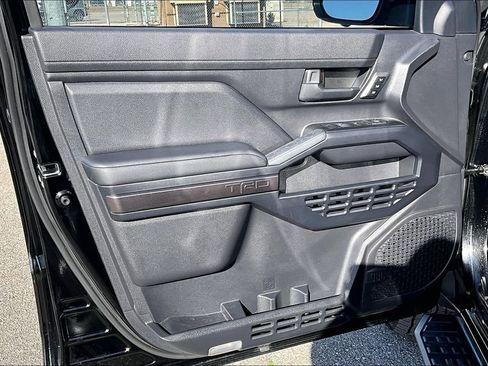 Used 2025 Toyota 4Runner TRD Off-Road Premium w/ Tow Technology Package image 24