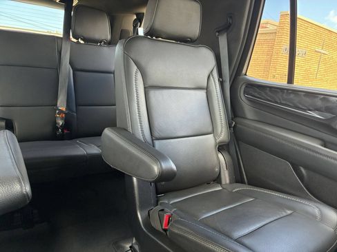 Used 2023 GMC Yukon Denali AWD/4WD image 36