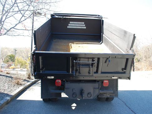 Used 2016 Ford F550 4x4 Regular Cab Super Duty image 5