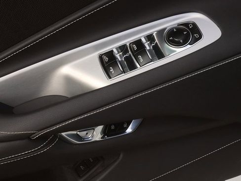 Used 2023 Chevrolet Corvette Stingray Convertible w/ 1LT image 9