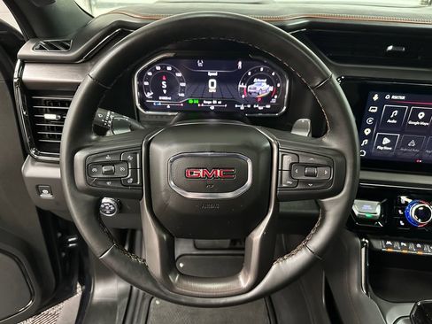 Used 2025 GMC Sierra 1500 AT4 w/ AT4 Premium Package AWD/4WD image 14