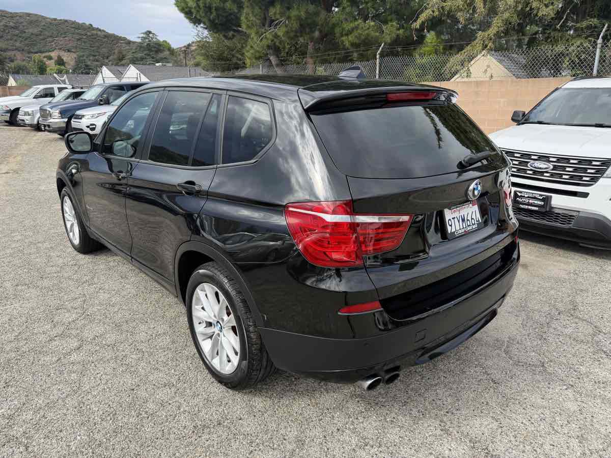 Used 2013 BMW X3 xDrive28i w/ Premium Pkg AWD/4WD image 4