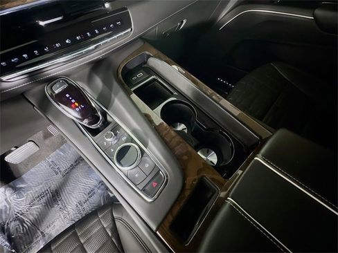 Used 2023 Cadillac Escalade ESV Sport Platinum image 24