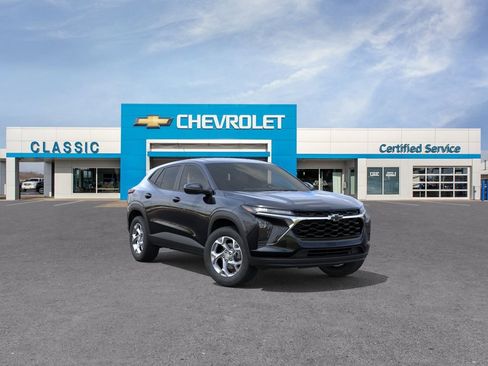 New 2026 Chevrolet Trax LS w/ LS Convenience Package FWD image 1