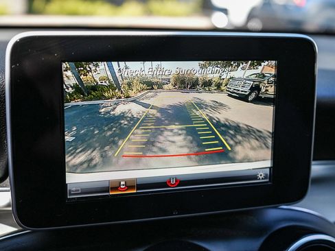 Used 2019 Mercedes-Benz GLC 300 image 23