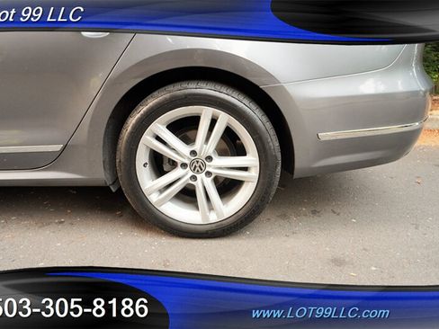 Used 2013 Volkswagen Passat TDI SEL Premium FWD image 35