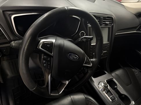 Used 2020 Ford Fusion Titanium FWD image 18