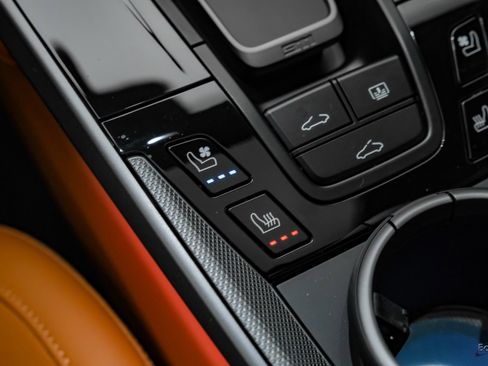 Used 2025 Porsche 911 Carrera image 68