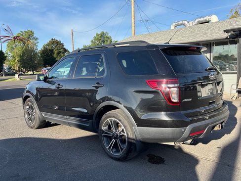 Used 2015 Ford Explorer Sport AWD/4WD image 4