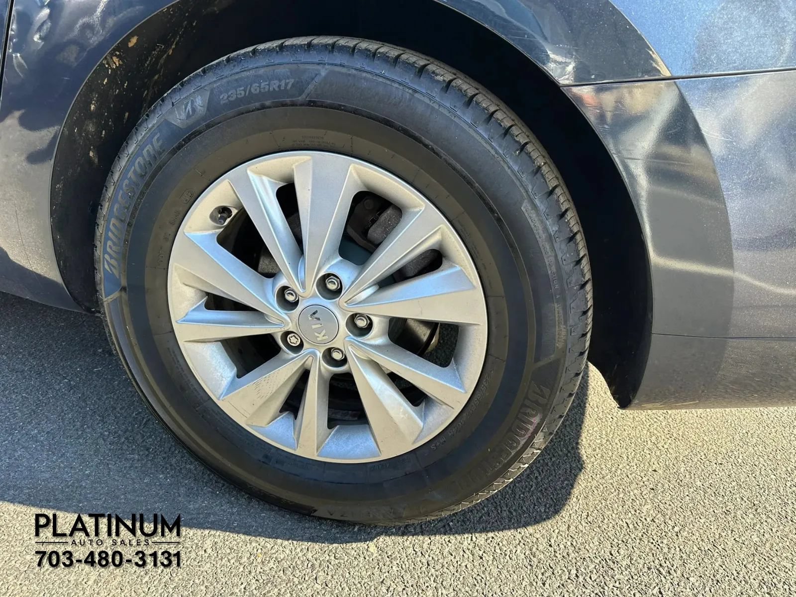 Used 2017 Kia Sedona LX w/ LX Essentials Premium Package FWD image 21