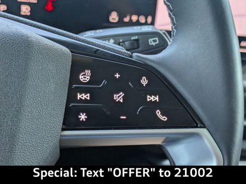 Certified 2025 Audi Q5 Prestige image 28