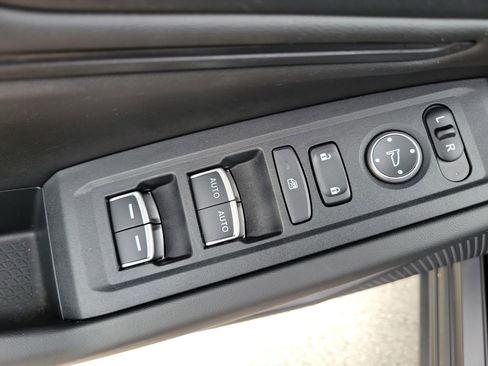 Used 2025 Honda Accord SE image 20
